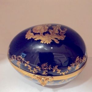 Trinket box, cobalt blue and gold Rococo Revival couple figurines.